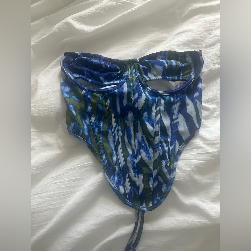 Blue pretty little thing too size 4